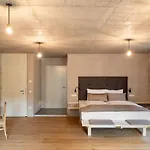 Couette-café Roessl Bianco B&b&b Merano