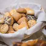 Roessl Bianco B&b&b Couette-café 4*