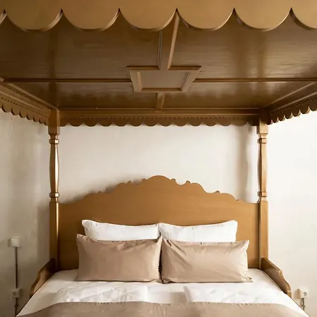 Bed & Breakfast Roessl Bianco B&b&b Meran