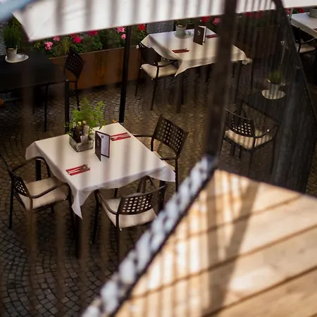 Frühstückspension Roessl Bianco B&b&b Meran