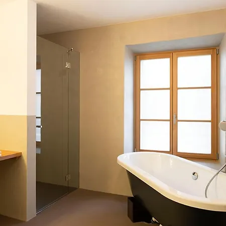 Bed & Breakfast Roessl Bianco B&b&b Meran
