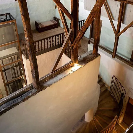 Roessl Bianco B&b&b לינה וארוחת בוקר מראנו