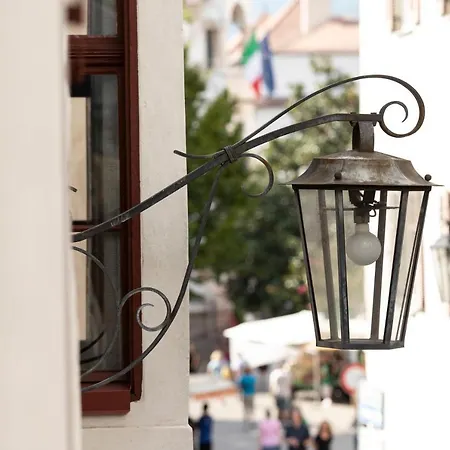 Roessl Bianco B&b&b Meran