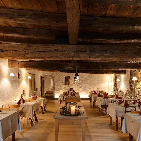 לינה וארוחת בוקר Roessl Bianco B&b&b 4*