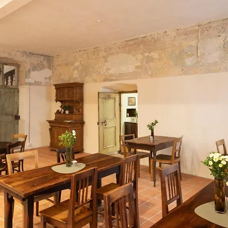 Roessl Bianco B&b&b לינה וארוחת בוקר מראנו