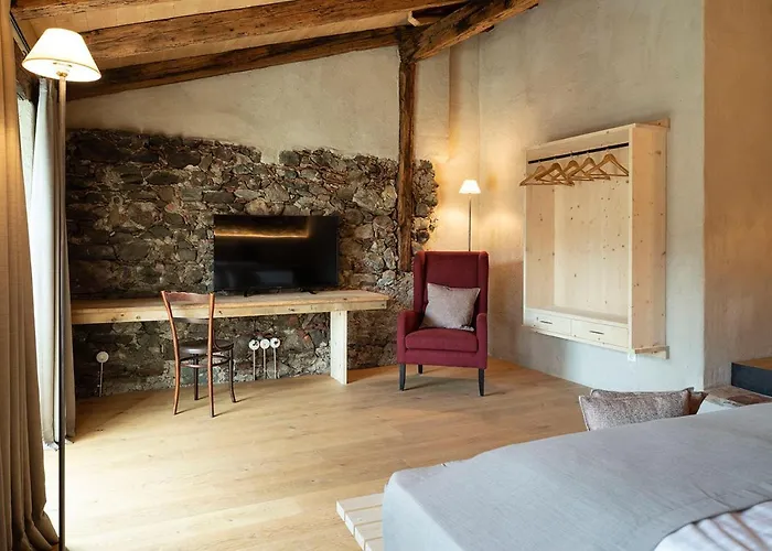 Roessl Bianco B&b&b Merano