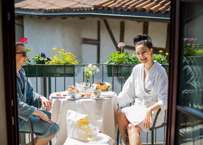 Roessl Bianco B&b&b Meran